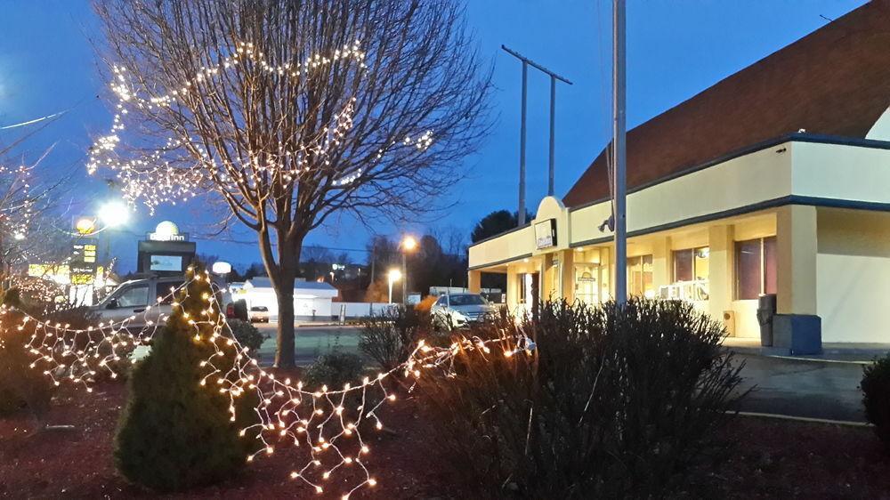 Days Inn By Wyndham Christiansburg Buitenkant foto