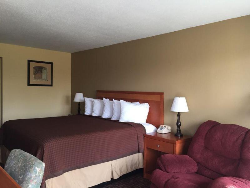 Days Inn By Wyndham Christiansburg Buitenkant foto