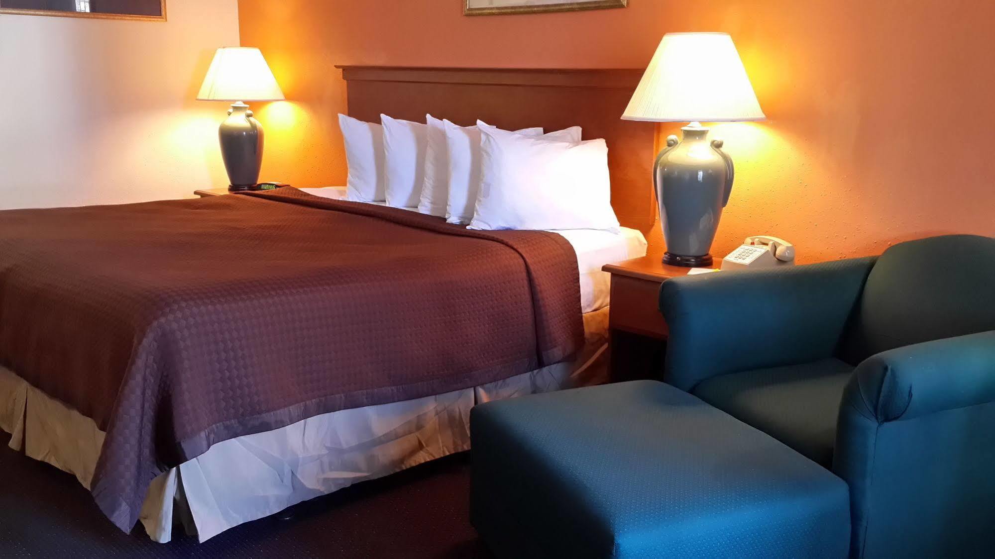 Days Inn By Wyndham Christiansburg Buitenkant foto